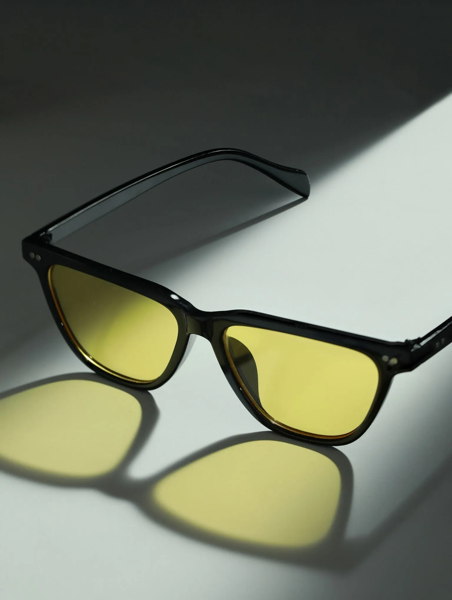 Brown & Yellow Wayfrer Unisex Sunglasses