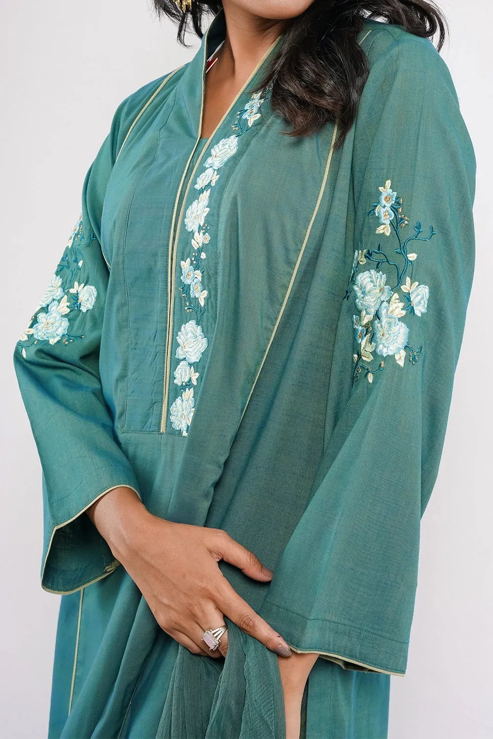 Embroidered 3 Piece Set
