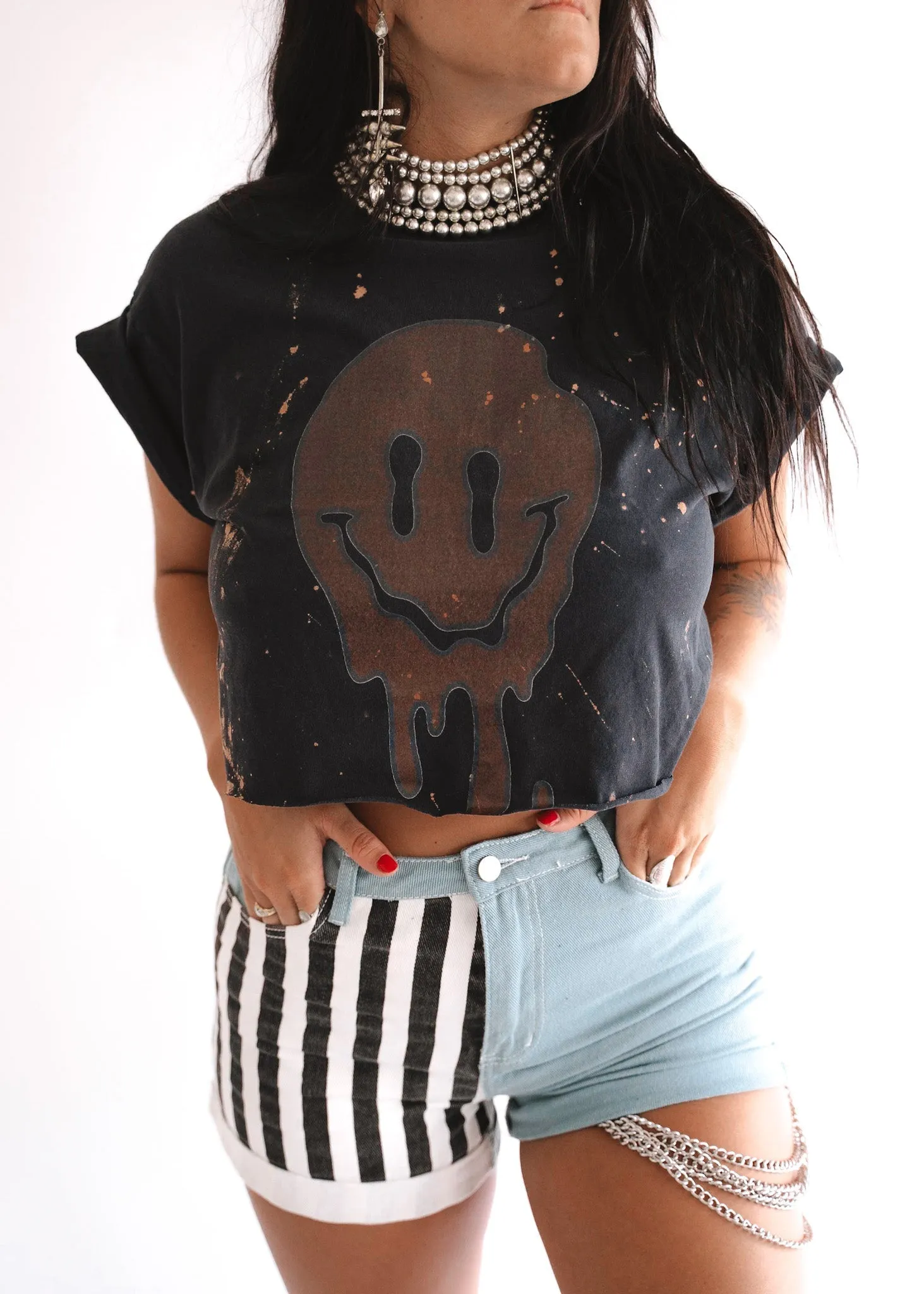 EVERYTHING'S FINE BLEACHED OUT SIDE SLIT TEE