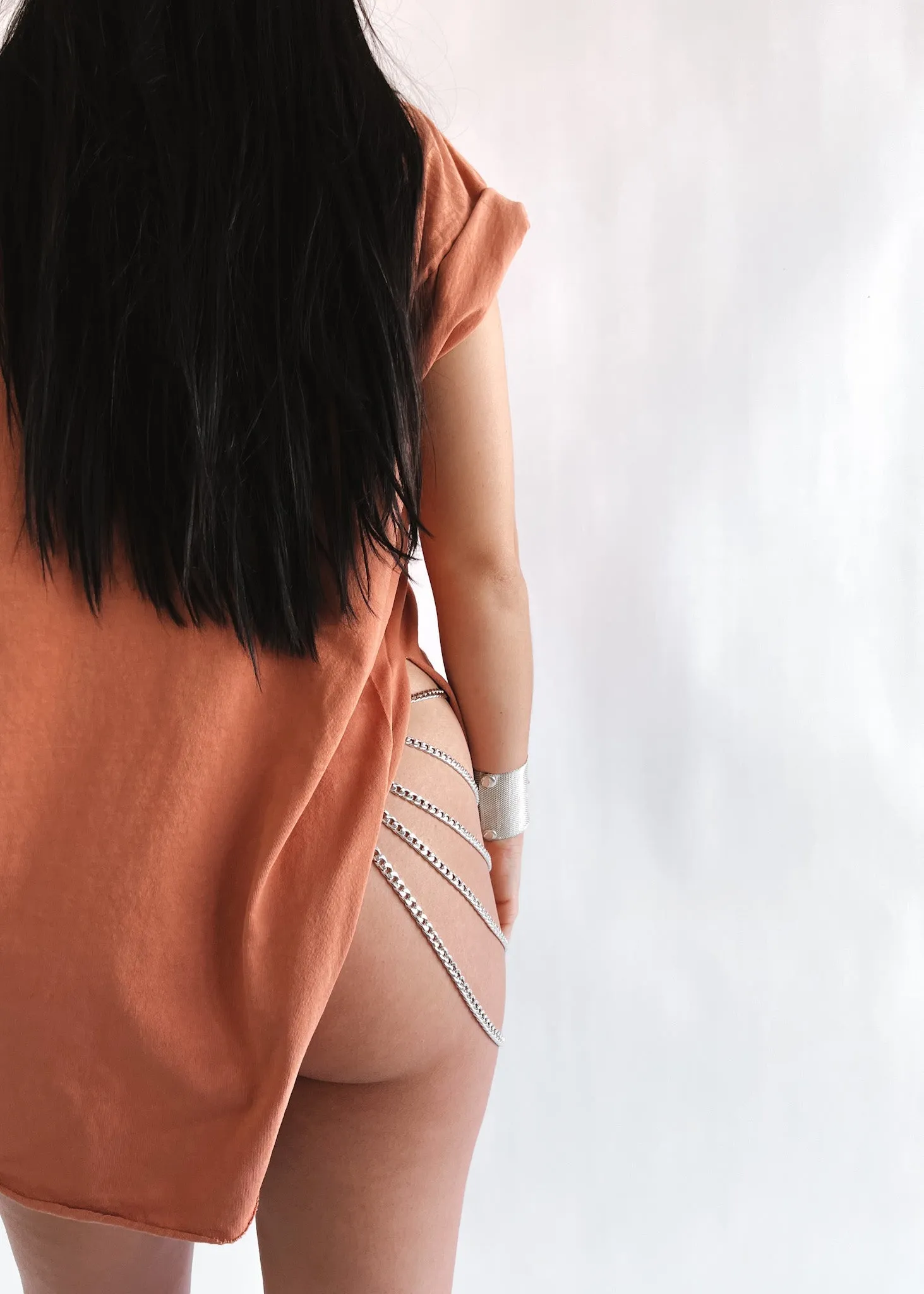 FINAL SALE: PEBBY BASICS PAPAYA SIDE SLIT TEE