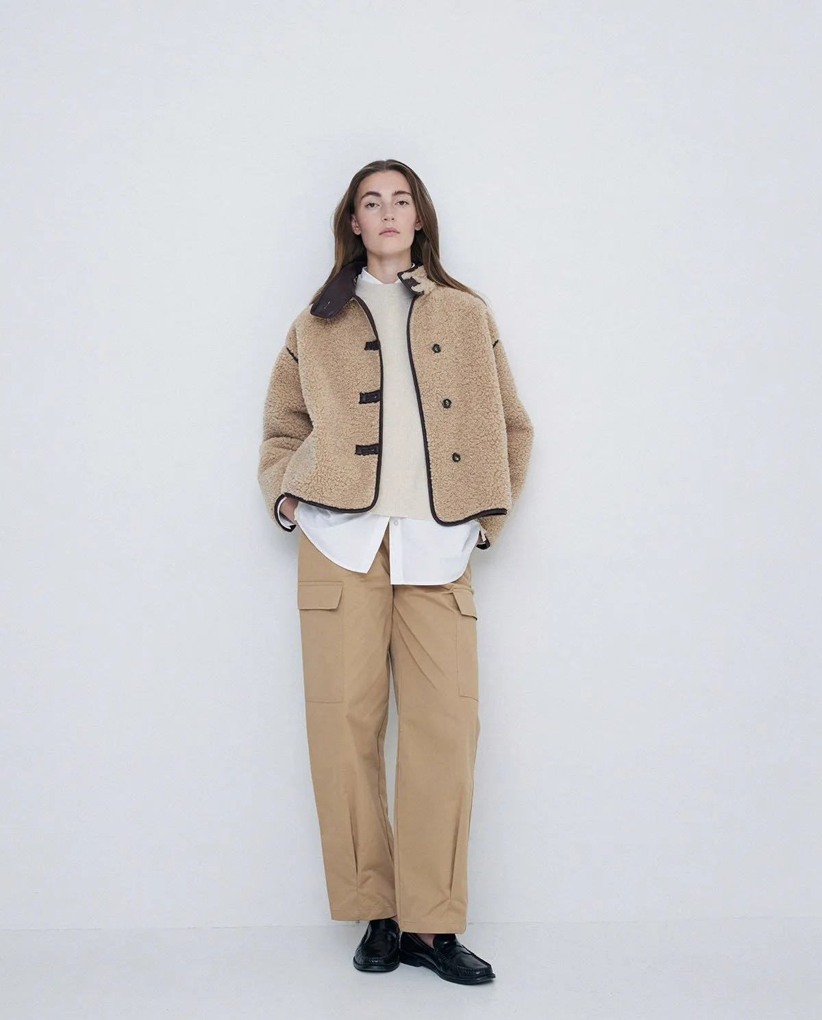 Giubbotto corto in shearling beige