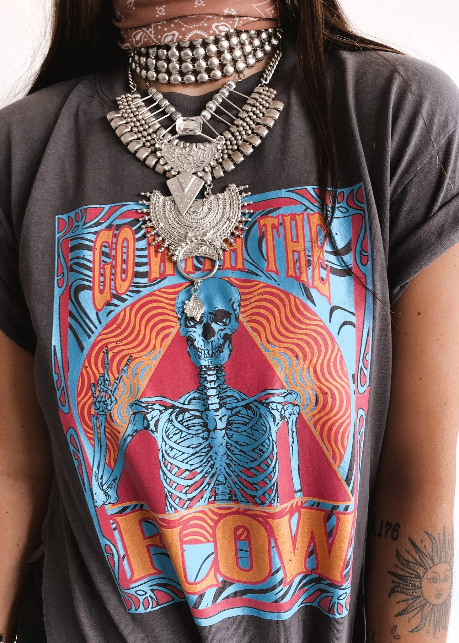 GO WITH THE FLOW (SKELETON) SIDE SLIT TEE