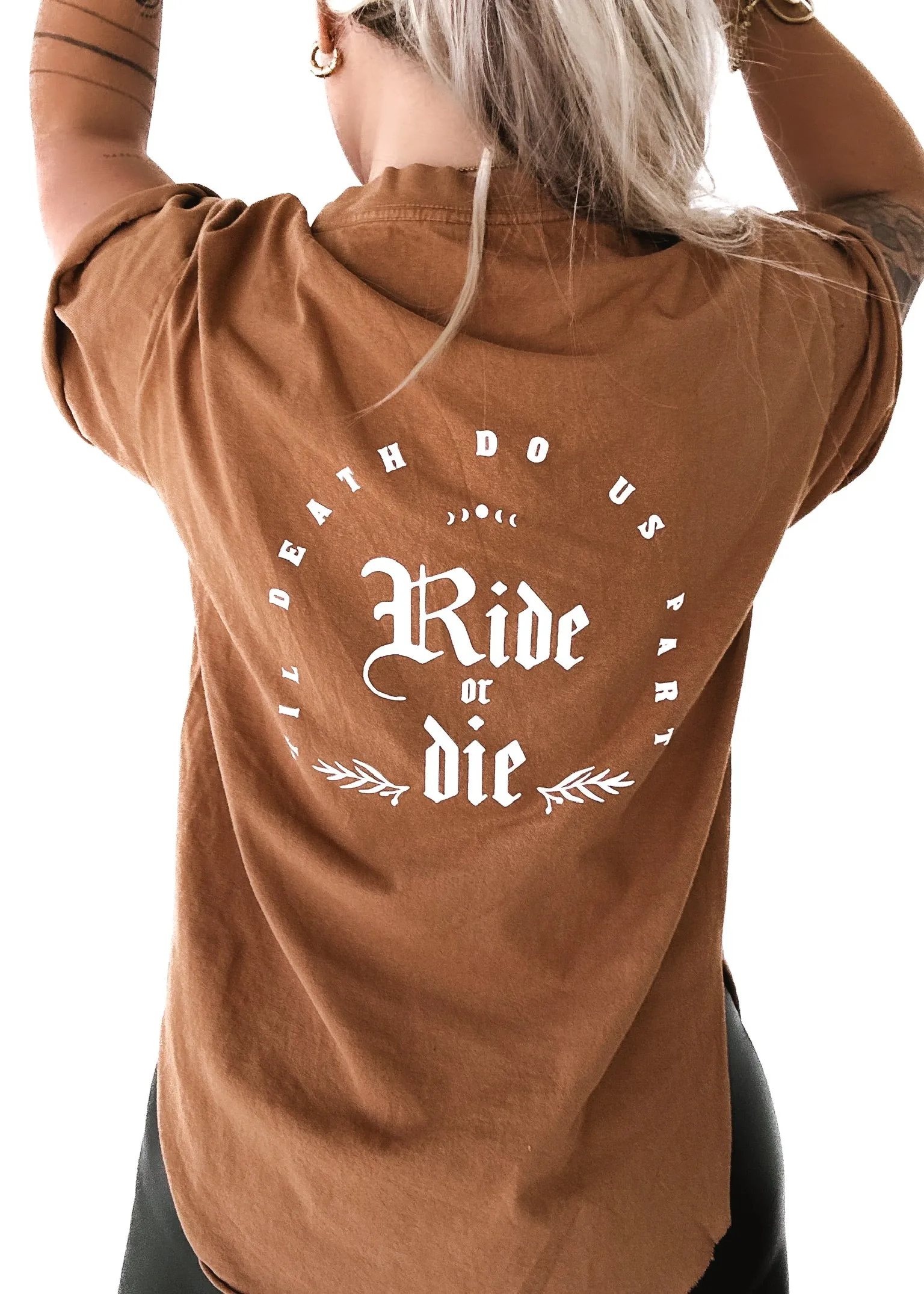 GOTHIC RIDE OR DIE SIDE SLIT TEE