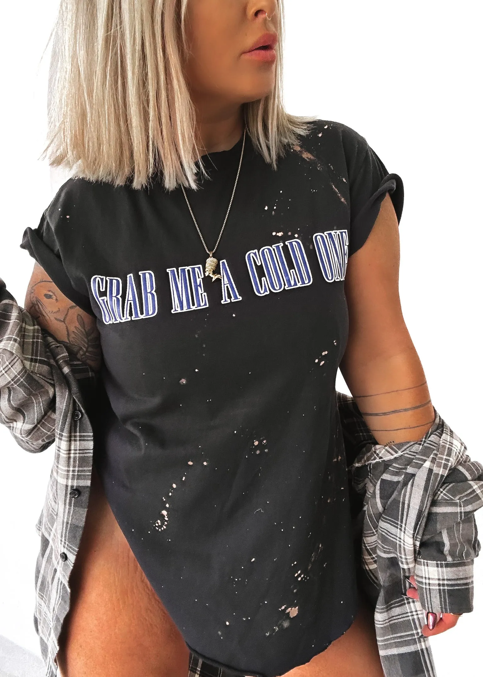 GRAB ME A COLD ONE BLEACHED OUT SIDE SLIT TEE