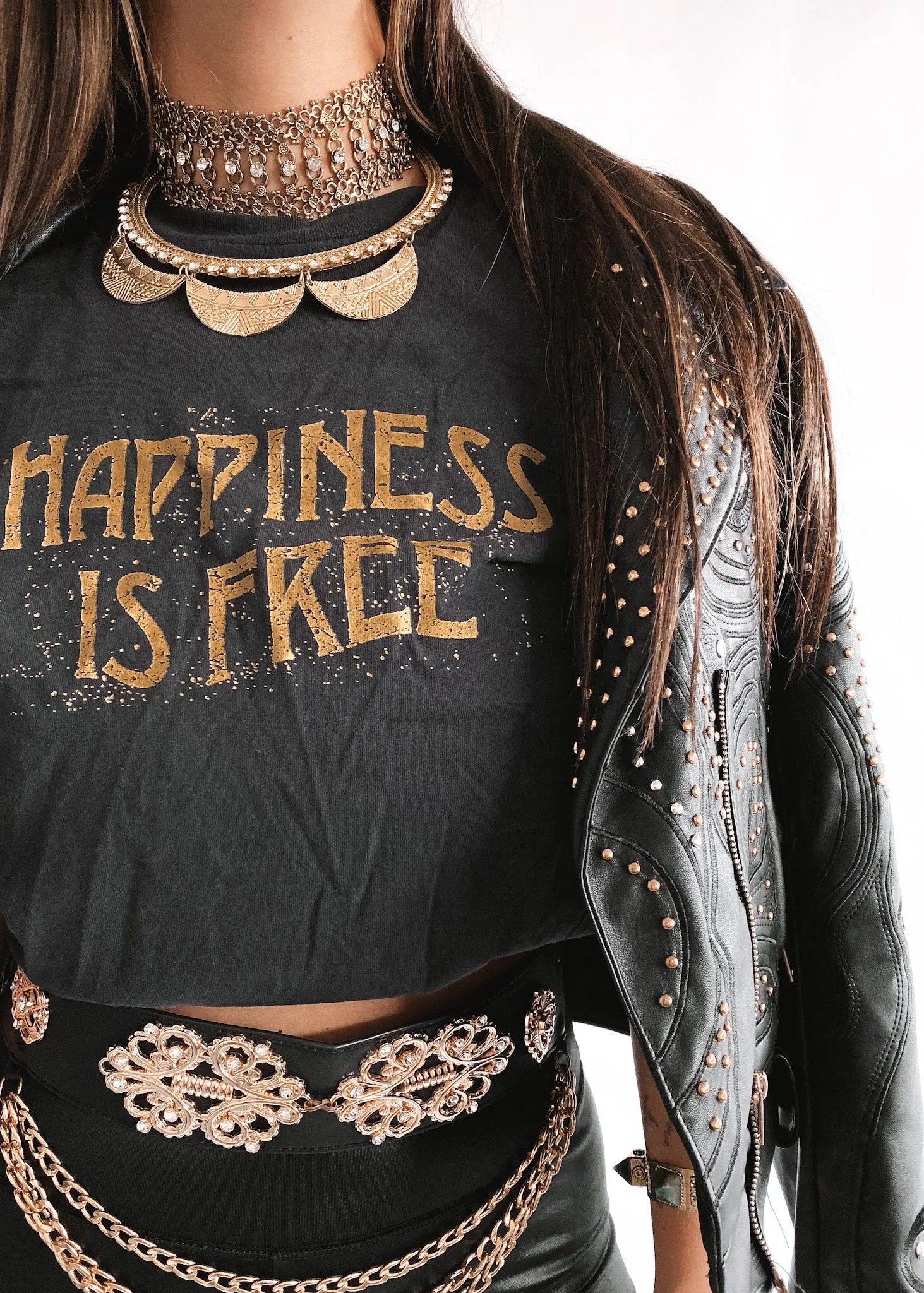 HAPPINESS IS FREE SIDE SLIT TEE