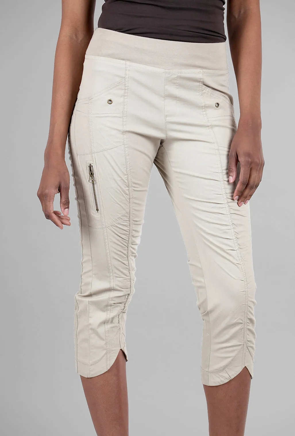 Iris Crop Pant, Sand