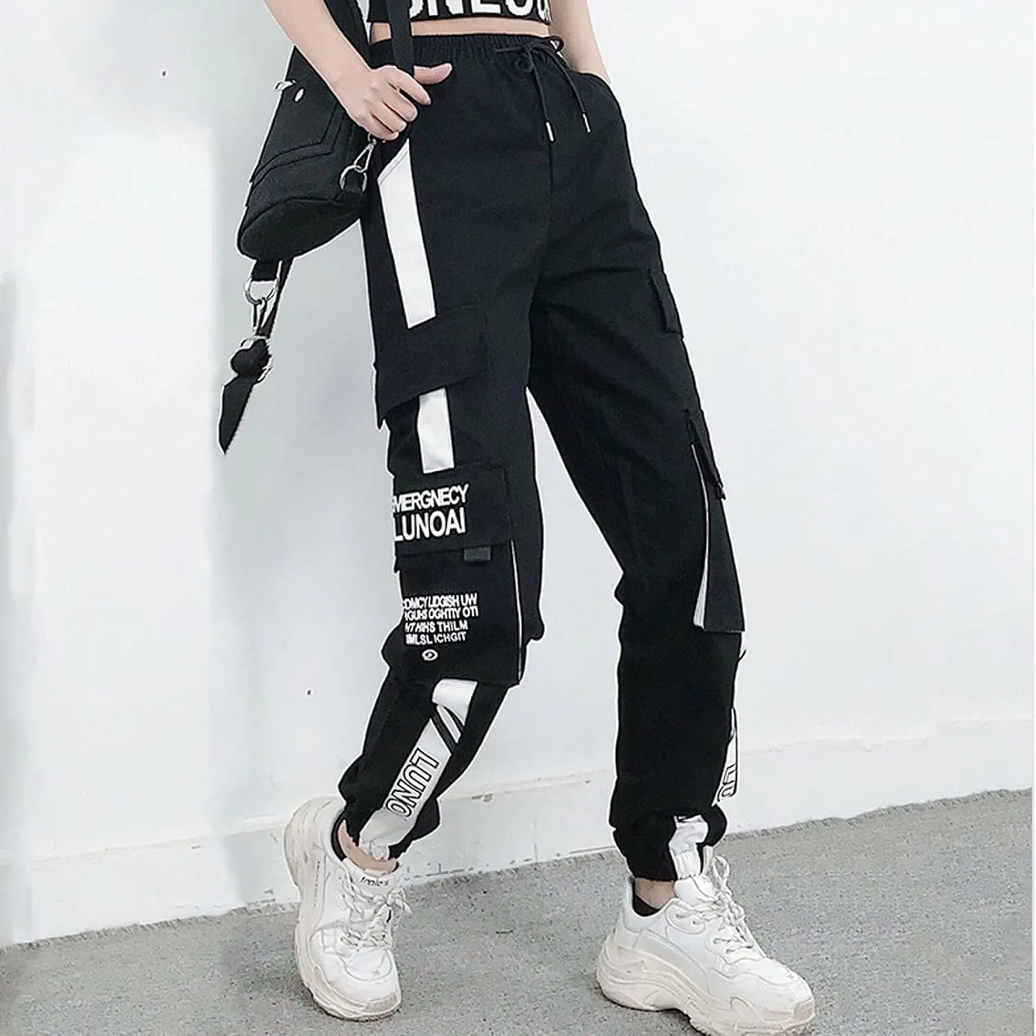 MEINVQIAOTI Black Cargo Pants for Women Straight Hip-hop and Thin Casual Techwear Women Baggy Pants