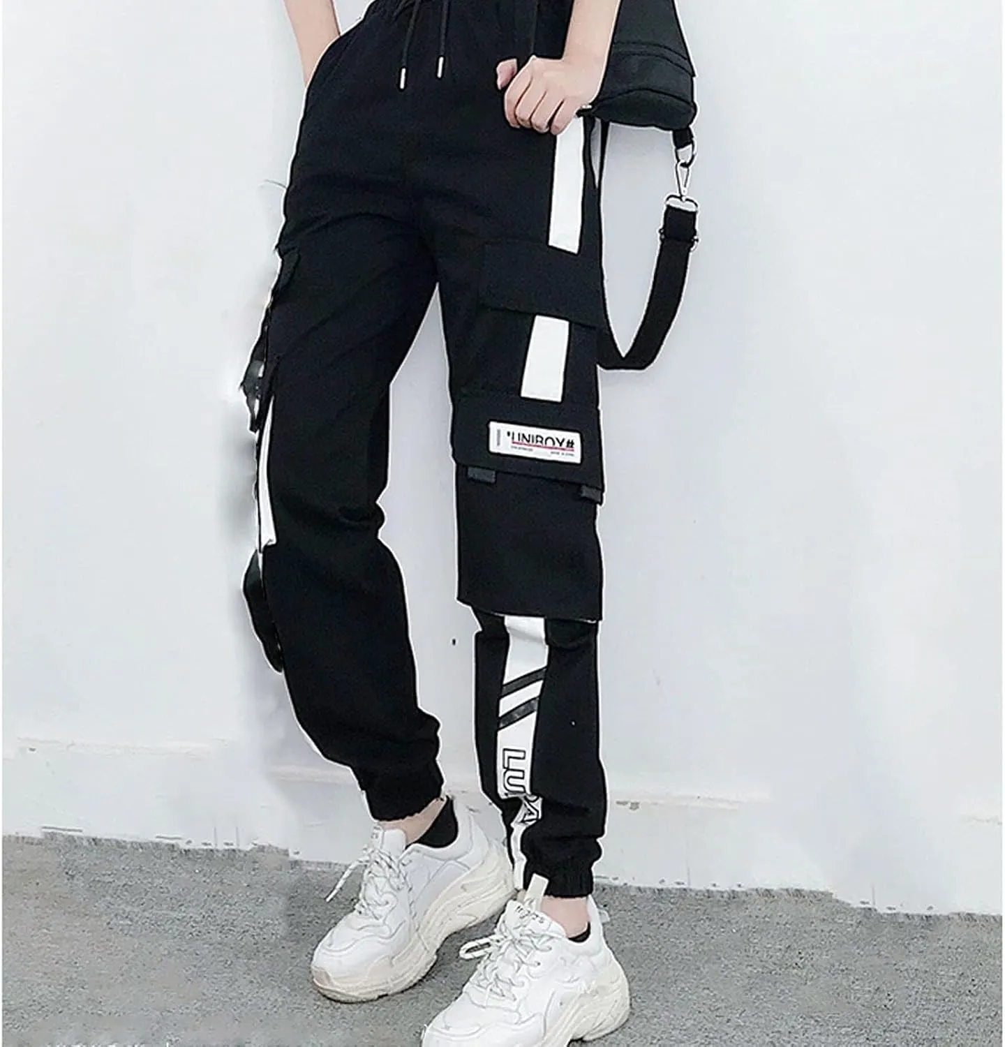 MEINVQIAOTI Black Cargo Pants for Women Straight Hip-hop and Thin Casual Techwear Women Baggy Pants