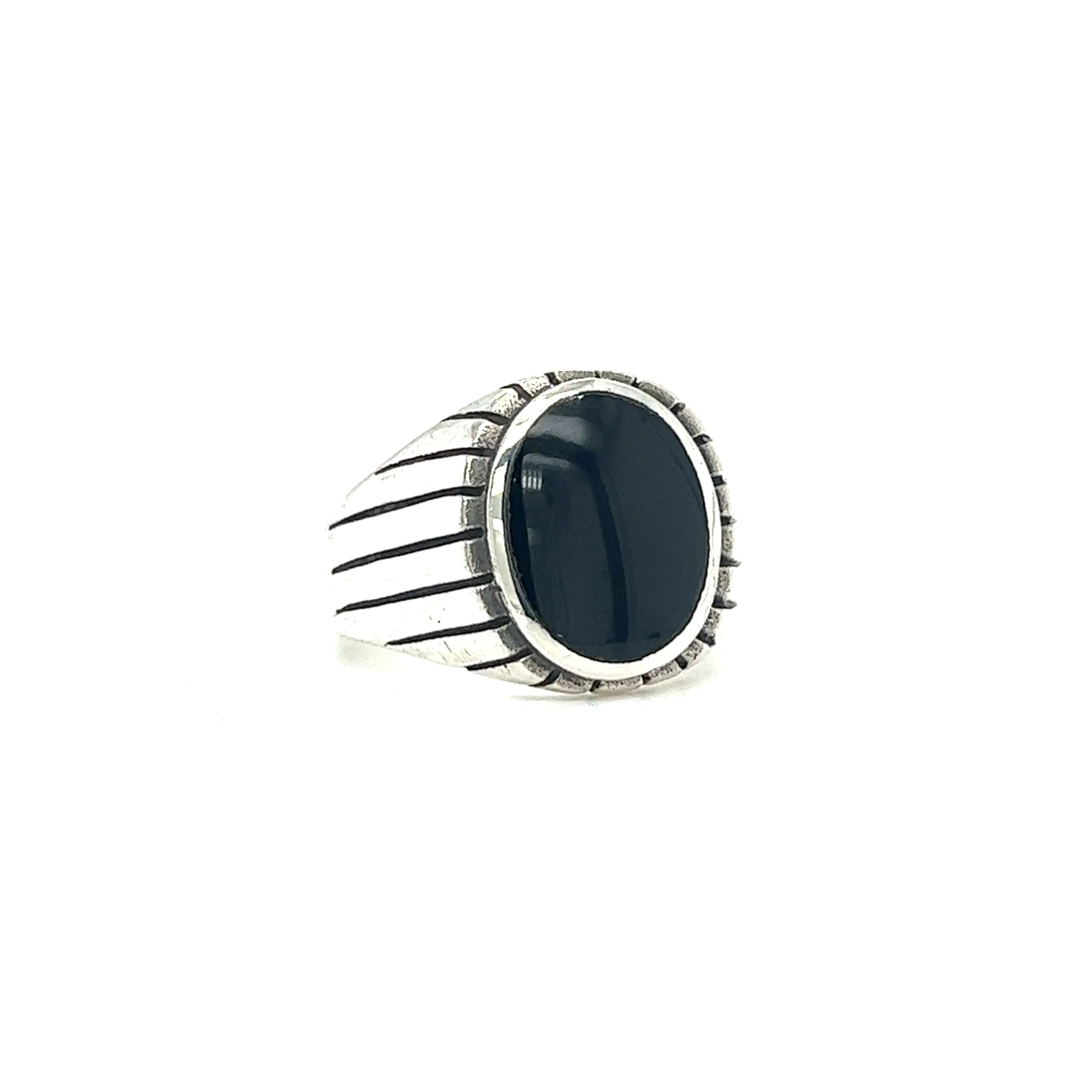 Oval Onyx Ring With Fine Oxidized Scale Pattern