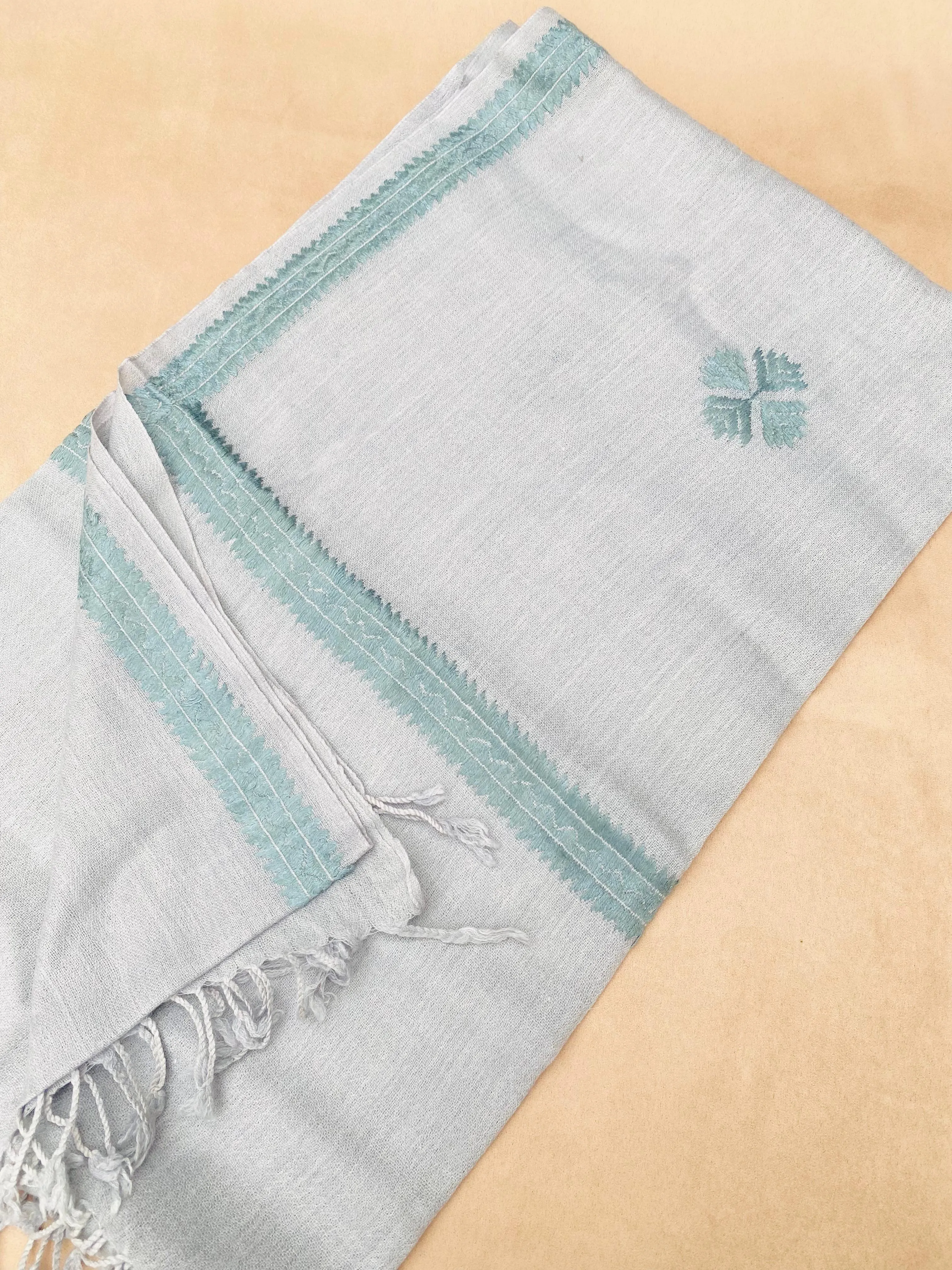 Premium Hand-Woven Woolen Shawl