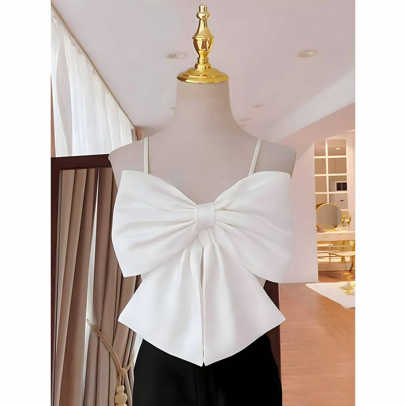 The Aveline Sleeveless Crop Top Blouse
